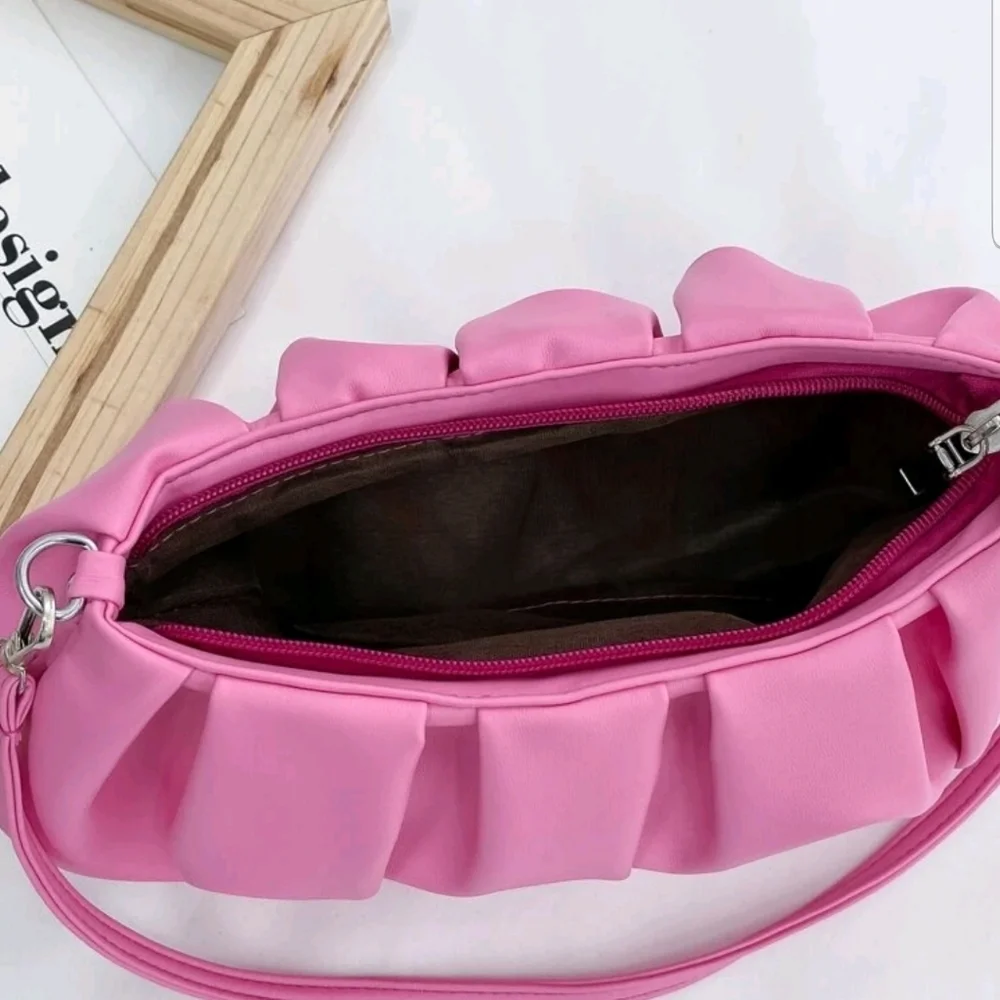 Small Pink Cloud Bag - Picture 4 of 6